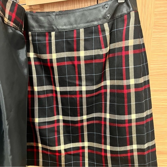Anne Klein Worsted Wool Pleated Plaid Wrap Skirt with Leather Waistband SZ 6 - Picture 8 of 13